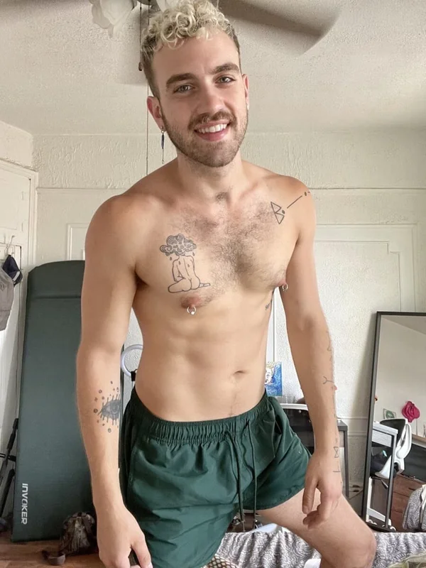 Aaronxoaks OnlyFans playful creator