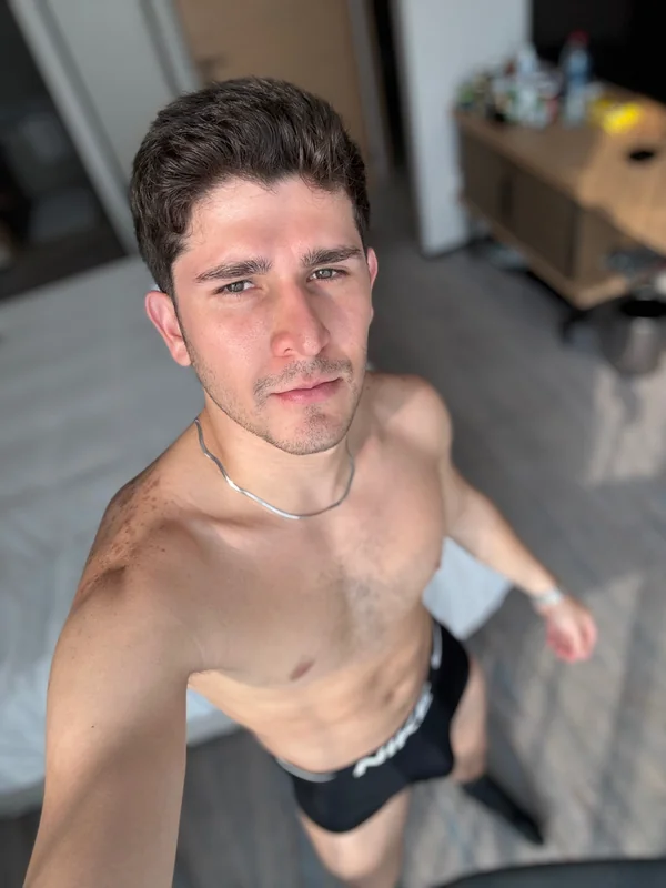 Alberthpineda10 OnlyFans creator profile picture