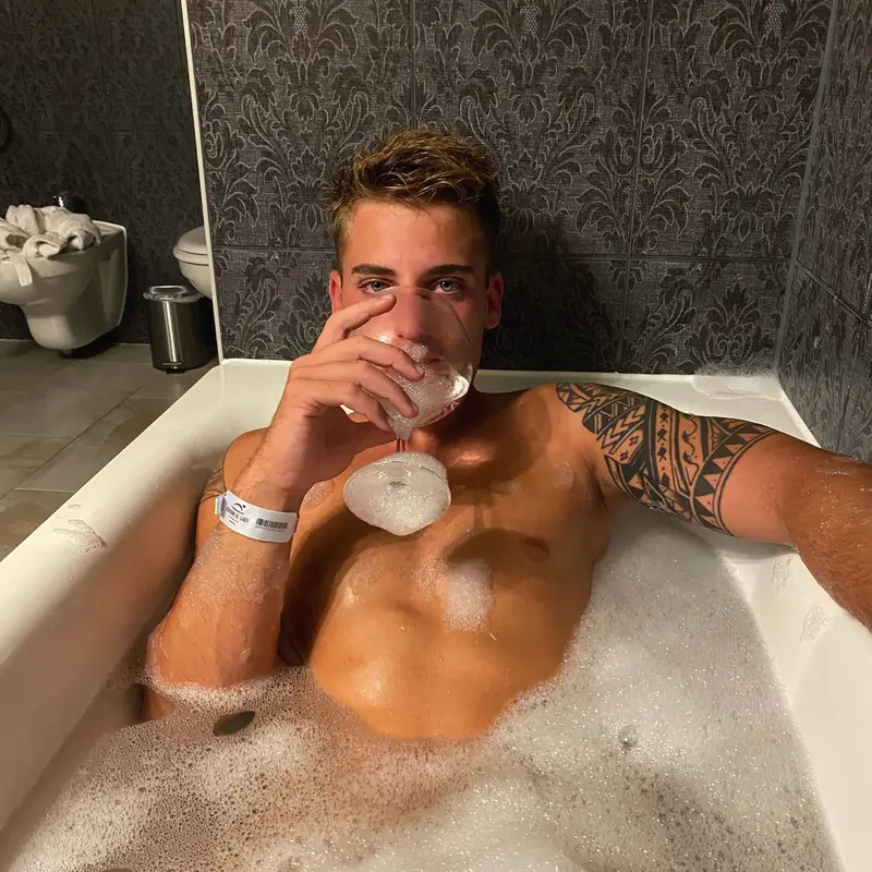 Alexnudeboy OnlyFans student from Spain