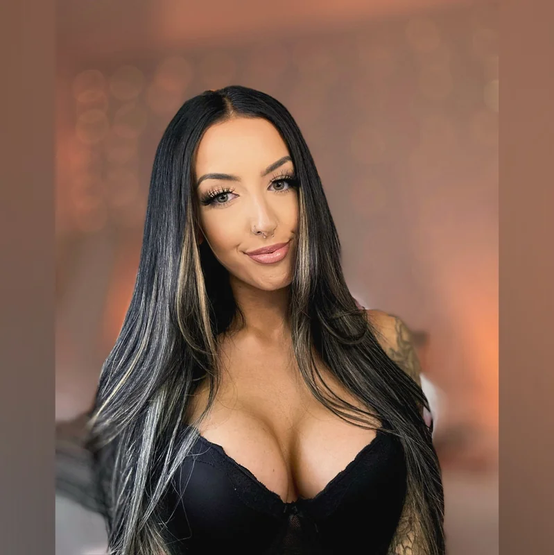 Alex Ava OnlyFans creator profile picture