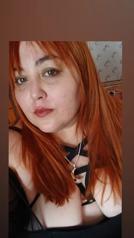 QUEEN ALLYSON OnlyFans big curves