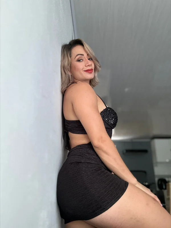 Andrea Saenz OnlyFans creator with exclusive content