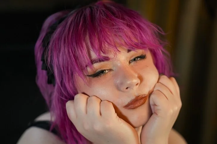 Angellewdcake OnlyFans nerdy ex-cosmetologist