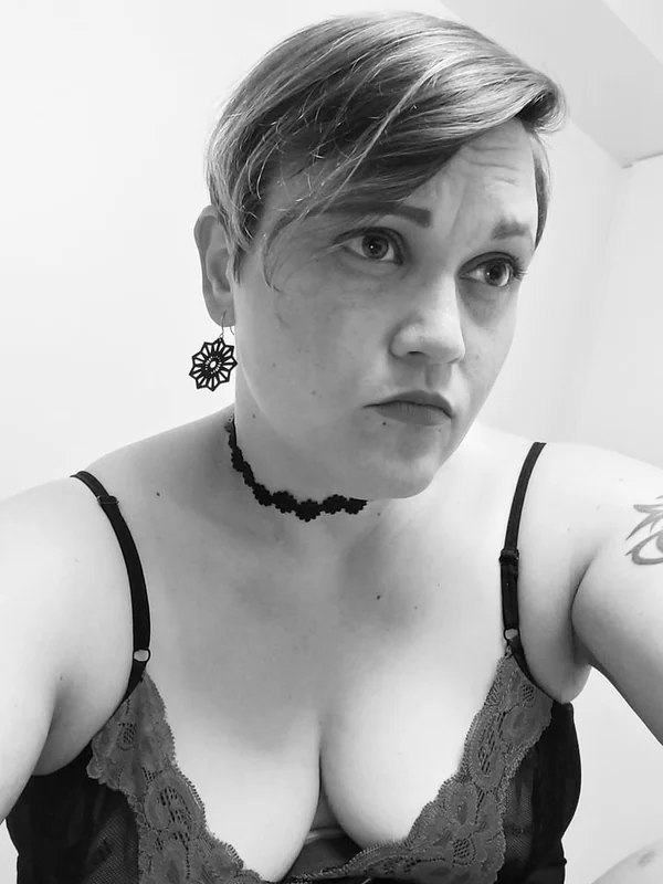 Anntsyu OnlyFans tattooed creator