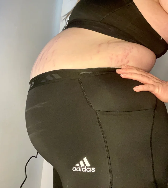 AnonymousQueen OnlyFans creator with captivating content