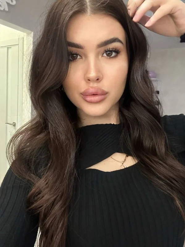 Asya Mills💞 OnlyFans Makeup Artist