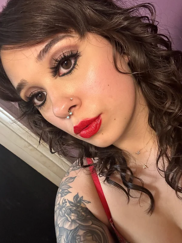 Athenaaa OnlyFans creator profile picture