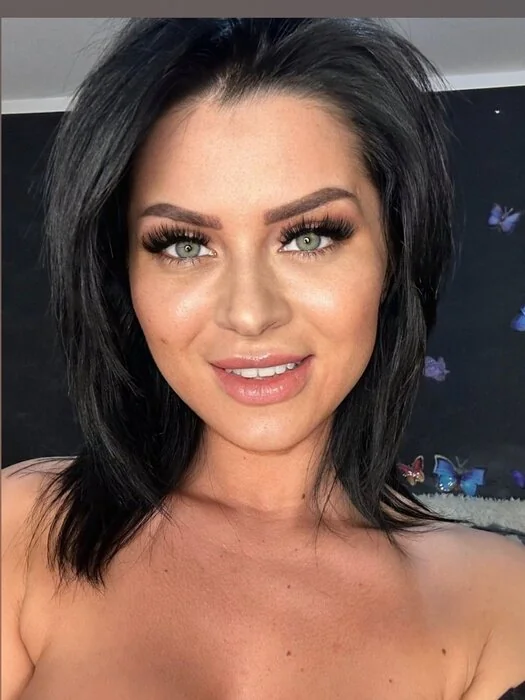 Ava Love OnlyFans creator profile picture