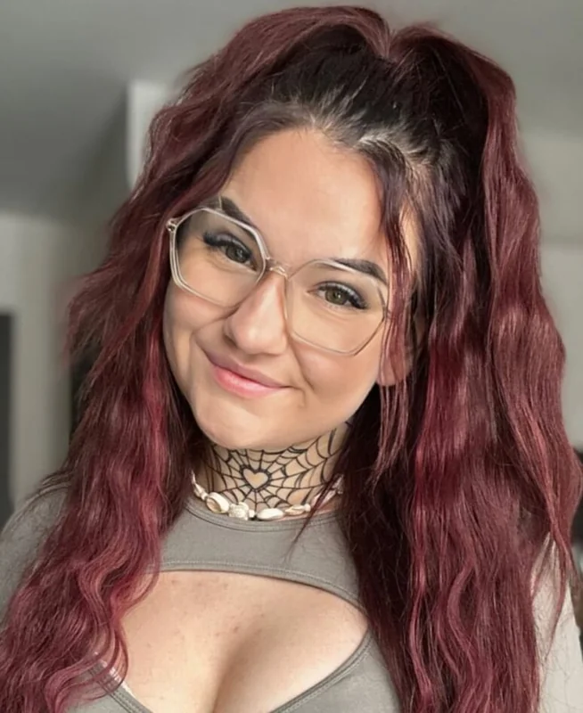 Avaxcruzfree on OnlyFans with exclusive content