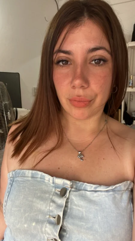 Aylu OnlyFans creator with engaging content