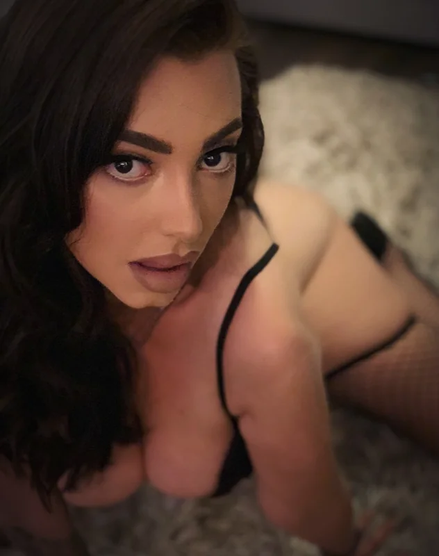 Baby Brown Eyes OnlyFans creator with captivating charm.