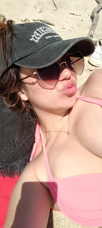 CarolineDC OnlyFans creator with big tits