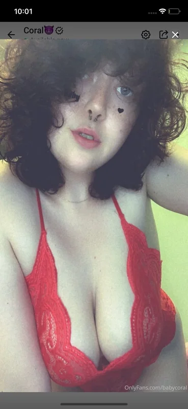 Coral😈 OnlyFans brunette beauty