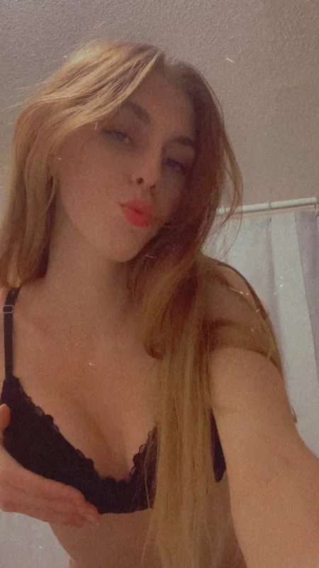 Babyybritt6 OnlyFans Blonde Creator