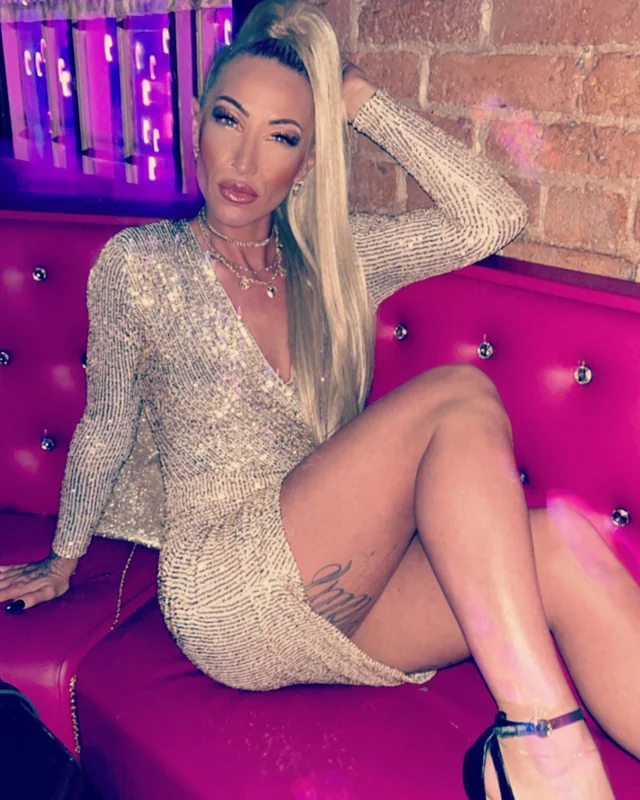 DeeJ BadArseBeauty OnlyFans content creator and nympho