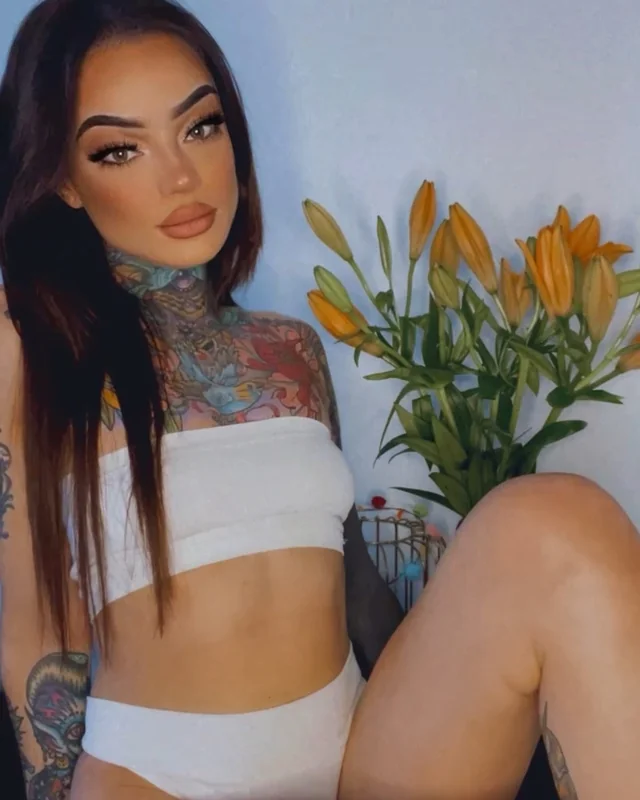 Bamandlily OnlyFans couple creators from London