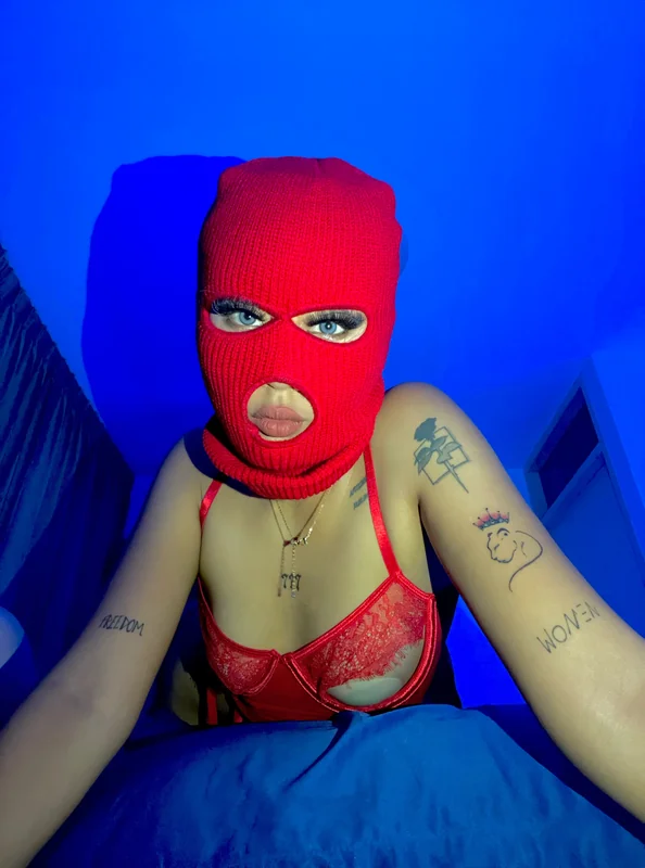 Bamboosexy OnlyFans creator with exclusive content