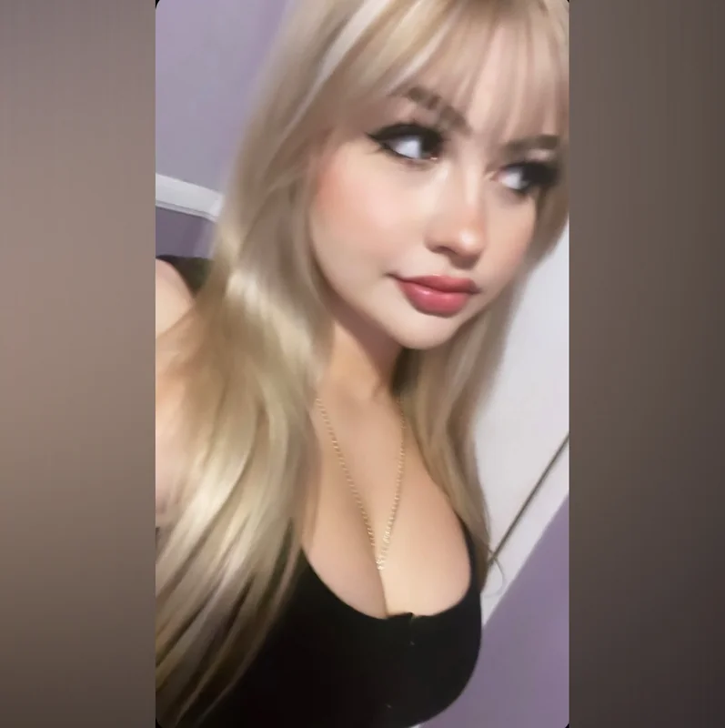 Barbie OnlyFans blonde creator