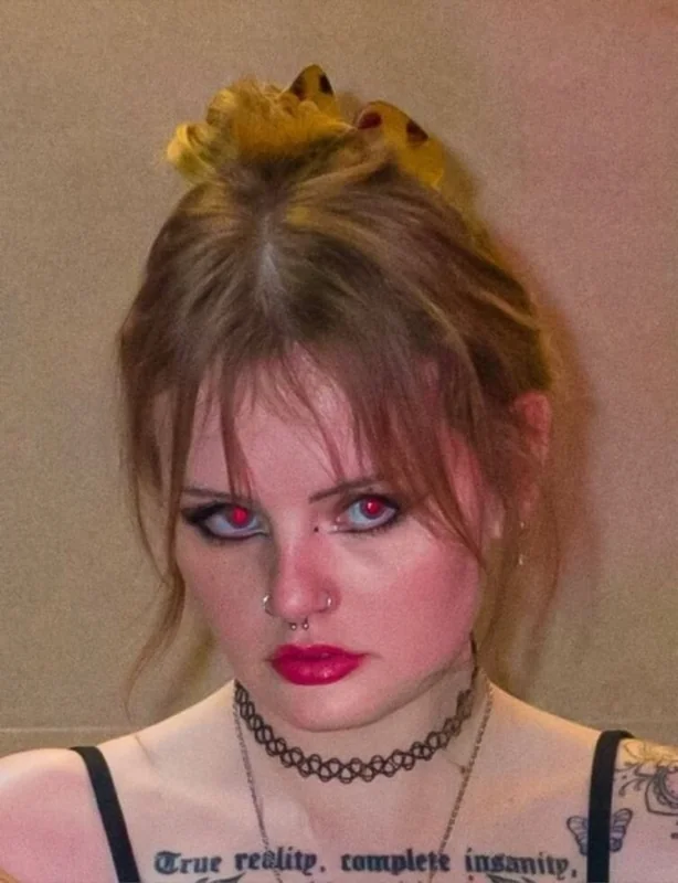Barbwirefindomme OnlyFans creator with unique content