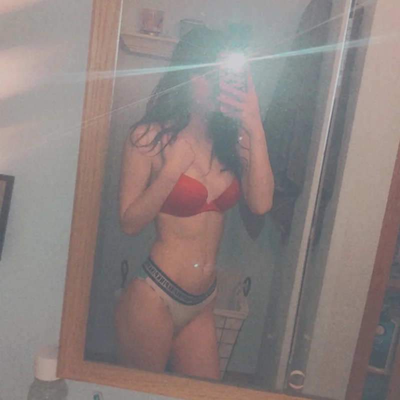Becca Monroe OnlyFans creator with lingerie photos