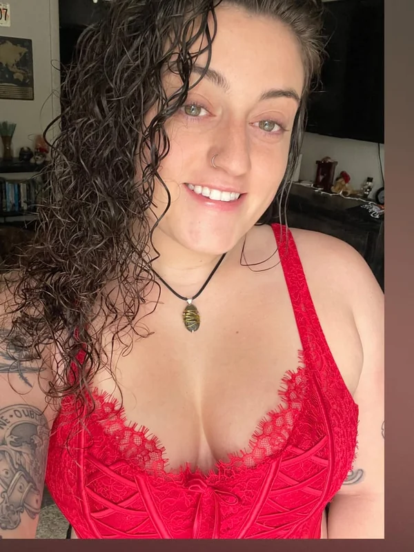 Bella Rose OnlyFans Kinky Army veteran