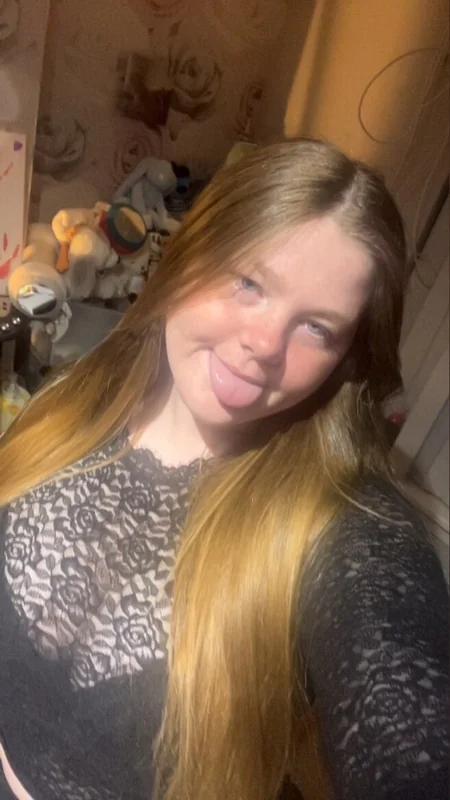 bella OnlyFans creator with exclusive content