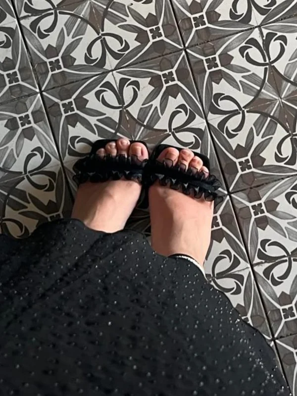 BellaFeet OnlyFans feet bondage content