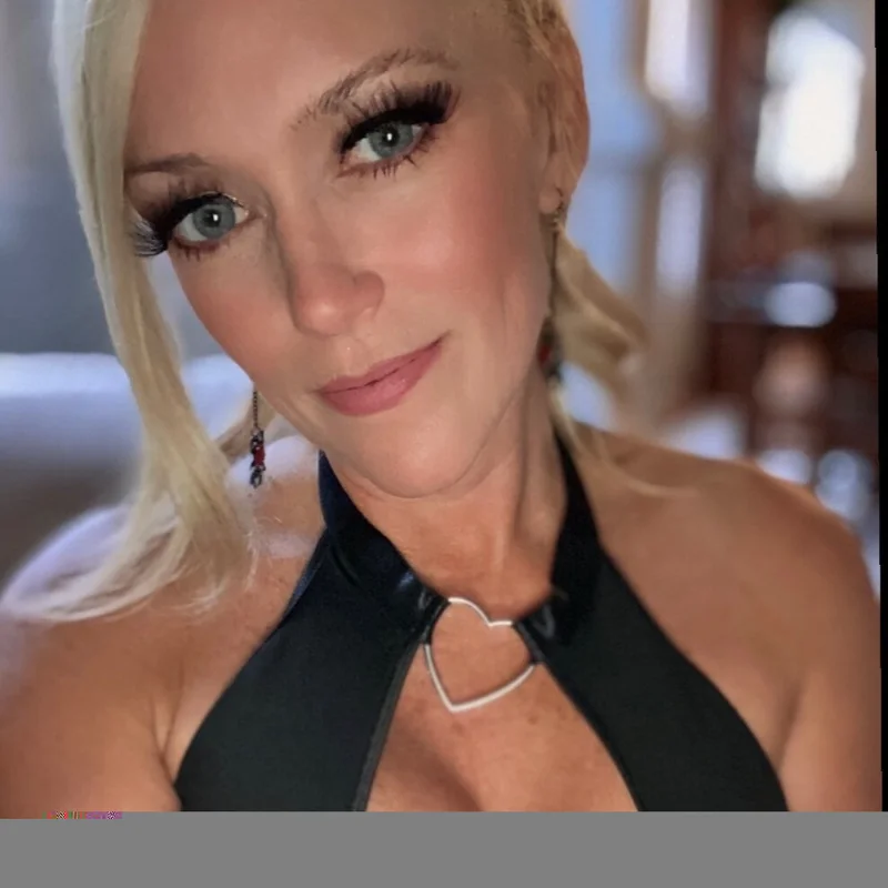 Bella Sweet After Dark OnlyFans creator profile picture