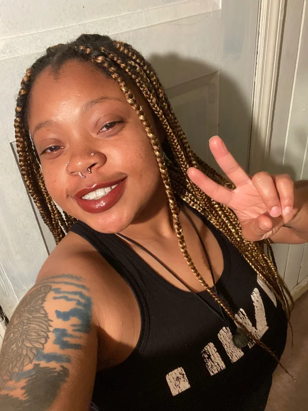 BigTittsMommyT OnlyFans creator showcasing big tits