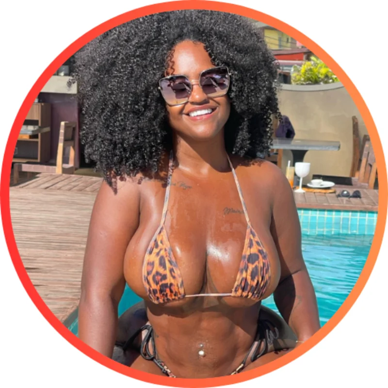 Ioná OnlyFans creator with stunning content