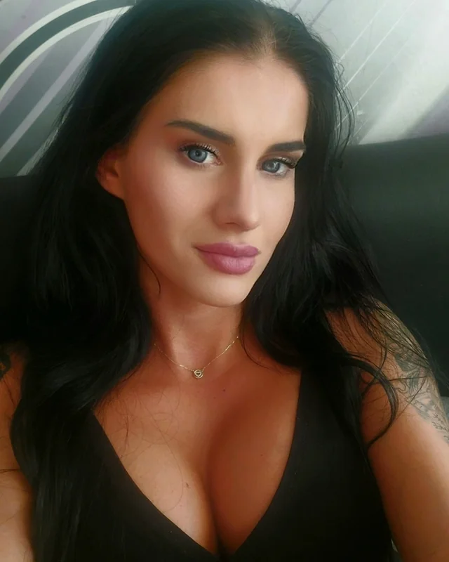Cataleya OnlyFans fit tattooed creator