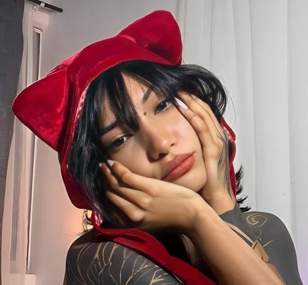 bonnieamira OnlyFans creator with stunning content