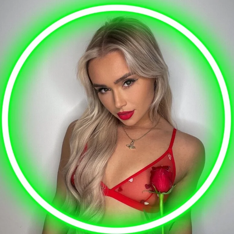 Bon Bon 🎀 OnlyFans creator with engaging content
