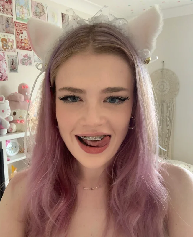 Bonniexfaye OnlyFans petite creator