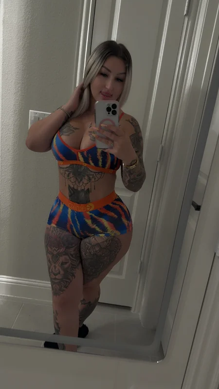 Queen Bubbles OnlyFans playful tease experience