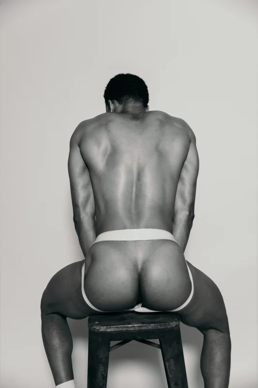Boyinathong OnlyFans creator with engaging content.