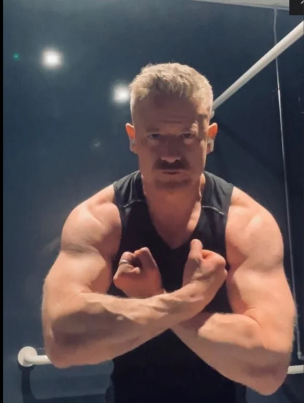 Brettstidwill OnlyFans British kinky guy