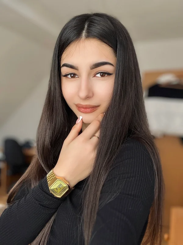 Kate Brown OnlyFans creator with playful charm