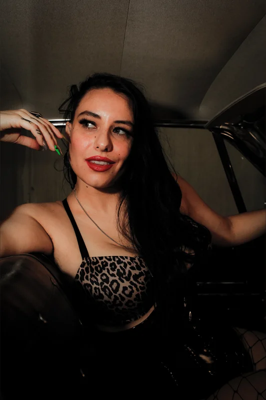 Victoria Fox OnlyFans petite and playful creator