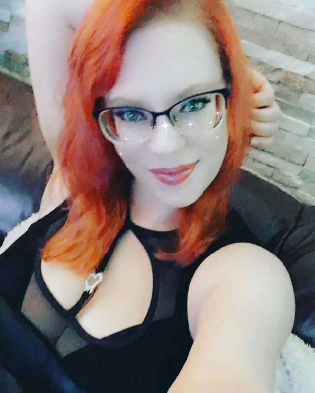 Busty OnlyFans creator Scottish Geek into Cosplay