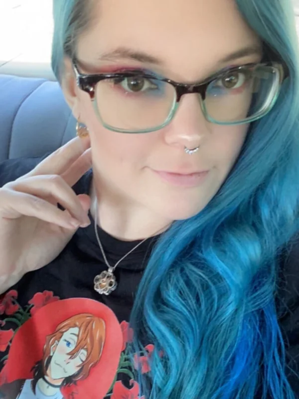 Caeleste OnlyFans profile featuring a creative nerd.