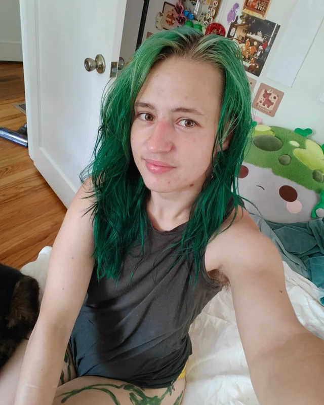 Calcifers OnlyFans creator with yoga content