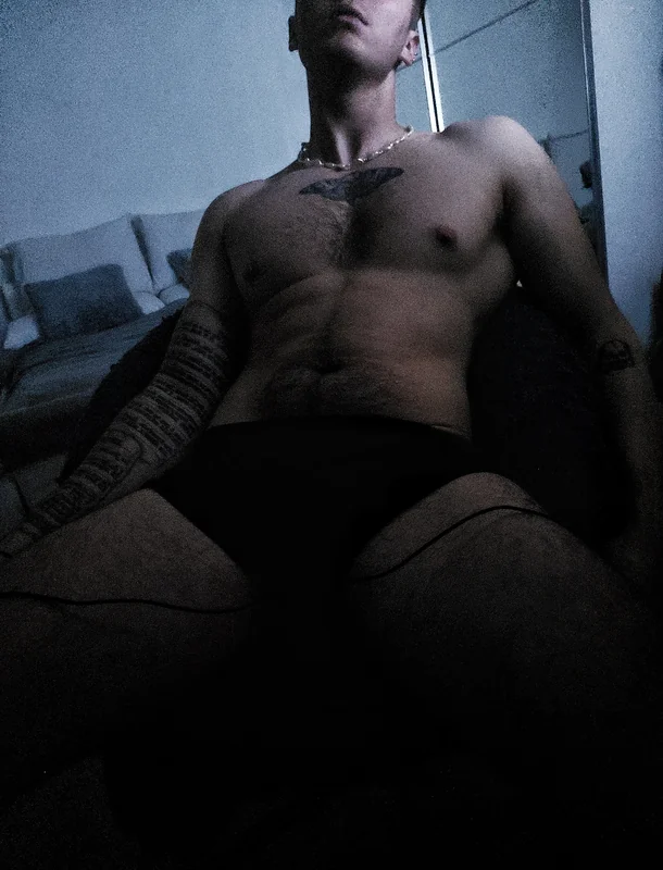 Callumaffrescott OnlyFans UK exhibitionist