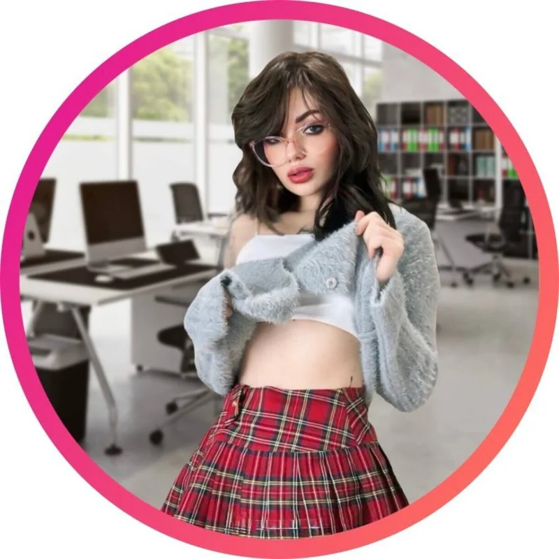 Candle Sweet OnlyFans creator showcasing her charm