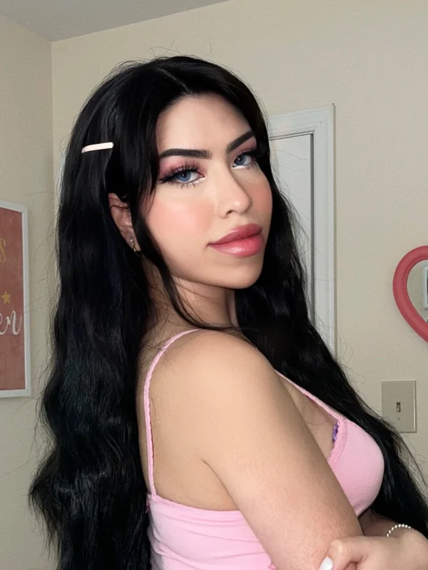 J OnlyFans Creator with hourglass figure