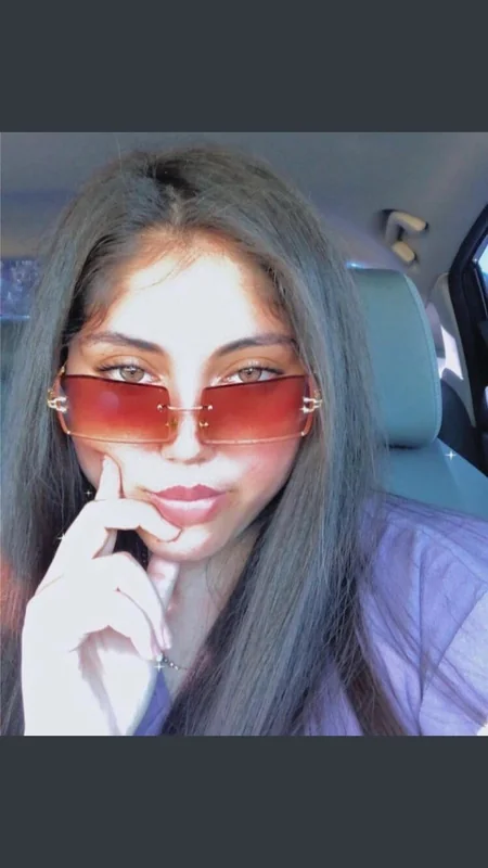 Cassandra OnlyFans exclusive content creator