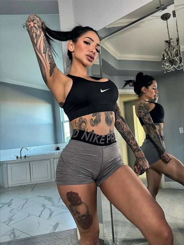 Cassie Curses OnlyFans profile picture - Latina creator