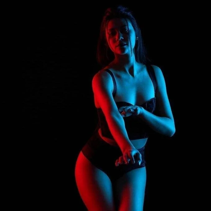 Catherine Gairard OnlyFans harpist