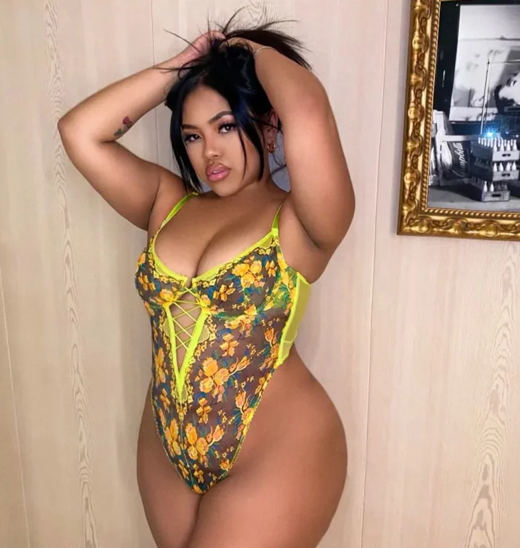 💕 CC Blasian 💕 OnlyFans creator with exclusive content