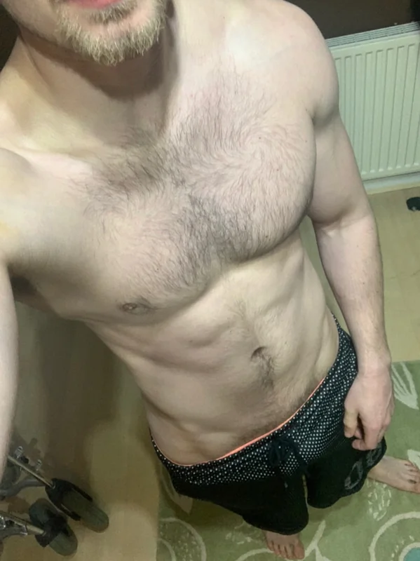Ceebeee OnlyFans creator from Leeds with exclusive content.